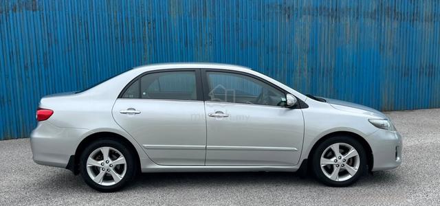 2011 Toyota COROLLA ALTIS 2.0 FACELIT PADDLE SHIFT - 4