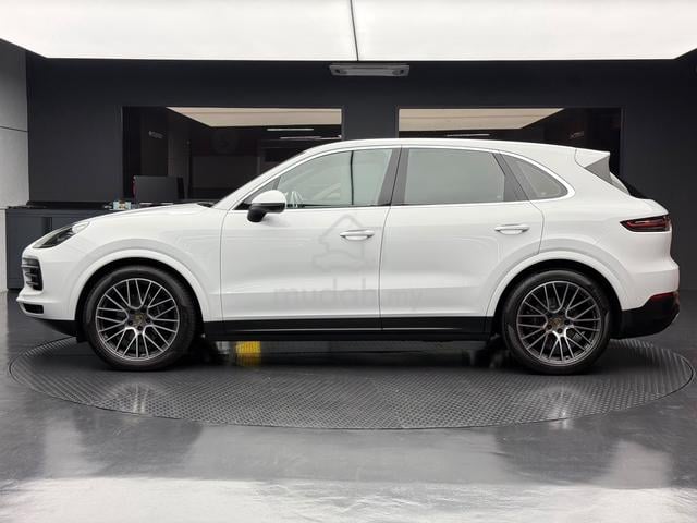 2021 Porsche CAYENNE CBU with Porsche Warranty - 3