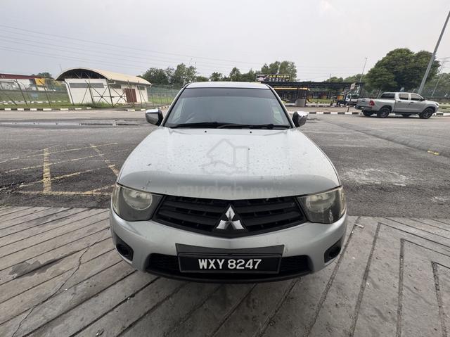 2012 Mitsubishi TRITON 2.5 LITE KA4TNJNMFR (M) - 3