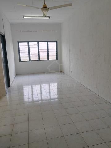 Goodyear Court 7 1