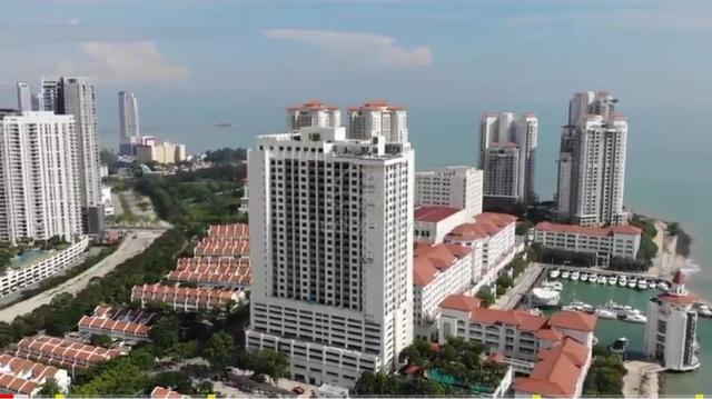 Straits Residences @ Seri Tanjung Pinang 1