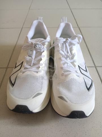 xtep 2000km size eur44 uk9 ori price - photo 6 of 6