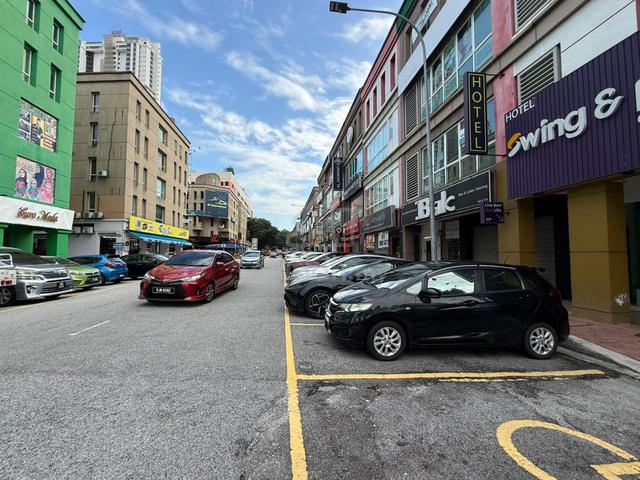 Ground Floor Shop @ The Strand, Kota Damansara, Petaling Jaya Selangor 1