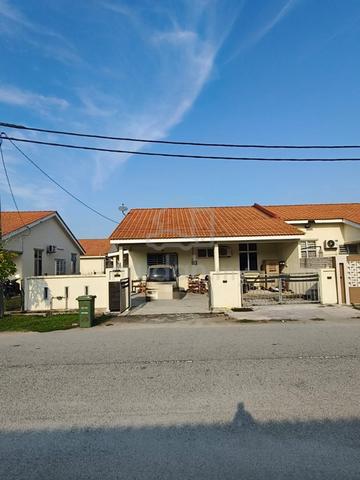 Turun harga ‼️ SemiD Taman Inderapura Jaya, Kuantan 1