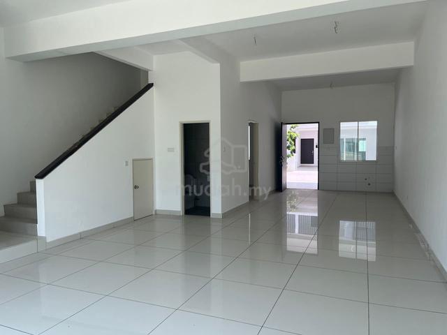 Orange Residence 3 Storey Terraced | Butterworth 1