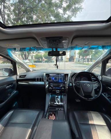 Toyota ALPHARD 2.5 SC - 2
