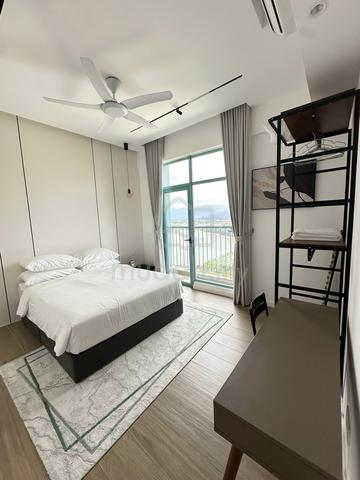 Bay Suites 1