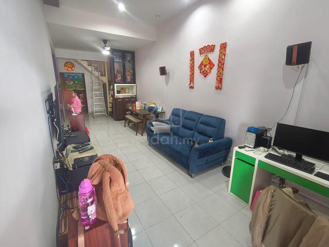 Taman Seri Austin Single Storey Terrace House with mezzanine floor 1