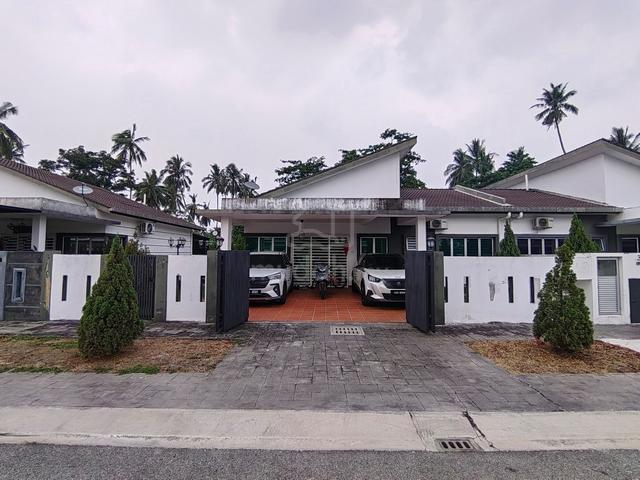 TERMURAH + RENOVATED - 1 Storey Semi D Taman Sri Serdang 3, Klang 1
