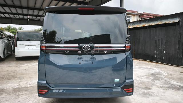 (GRADE 5A) Toyota VOXY 2.0 S-Z (7 SEATER) 2022 - 5