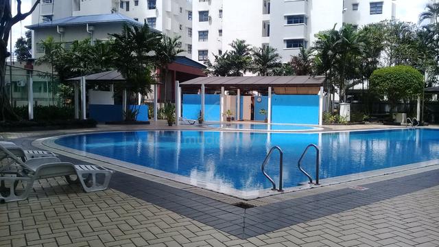 GCB Court 1