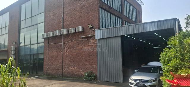 3 Storey Semi D Factory Kampung Subang Baru 1