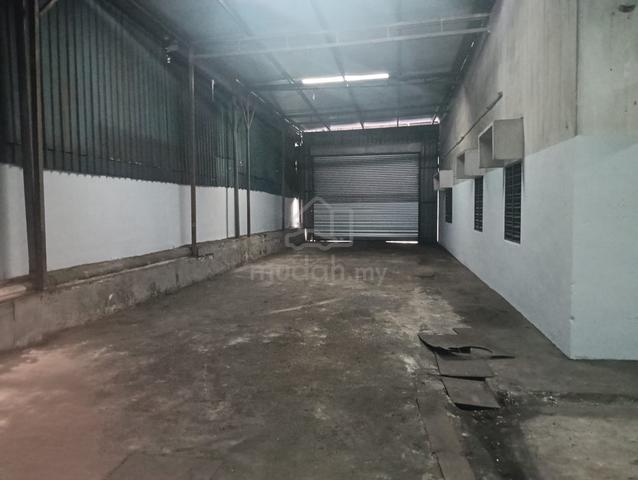 Kota Puteri 1.5 Storey Semi-D Factory For Rent 1