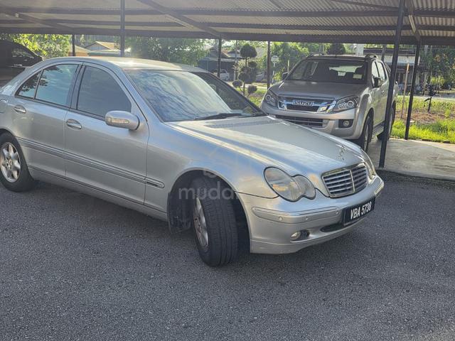 2002 Mercedes Benz C-CLASS 1.8 200 K ELEGANCE - 1