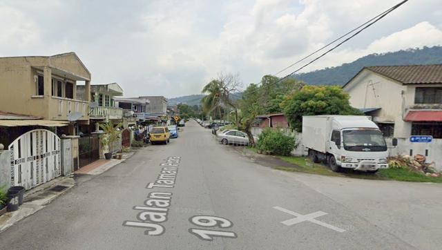 {Hot Area} 2 Storey House Taman Putra@ Ampang For SALE , Must View 1