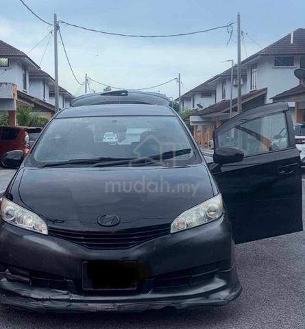 2011 Toyota WISH 1.8 S ZGE20W (A) - 1
