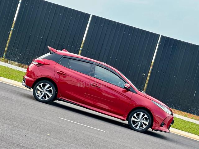 TOYOTA YARIS 1.5 E FACELiFT🔥FULL LOAN‼️‼️‼️ - 2