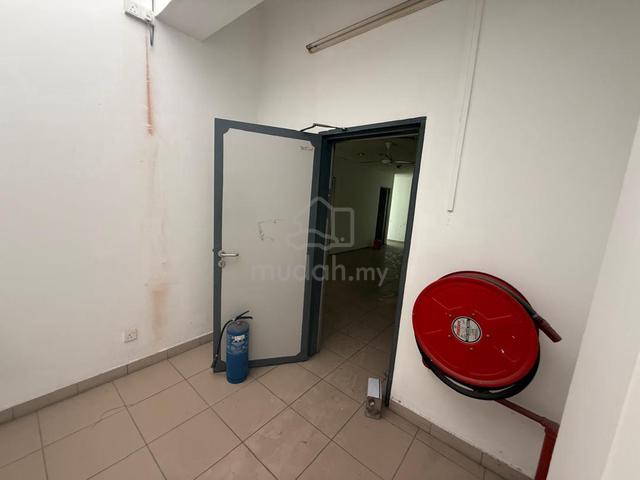 Ipoh Town Triple Storey Corner Shoplot Facing Mainroad For Rent 3