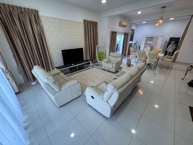 Corner semi d 65x90 house Mydiva Home Perdana Lakeview east Cyberjaya 1