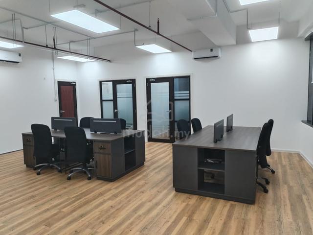 Office Unit | Bukit Jelutong | Fully-Furnished 1