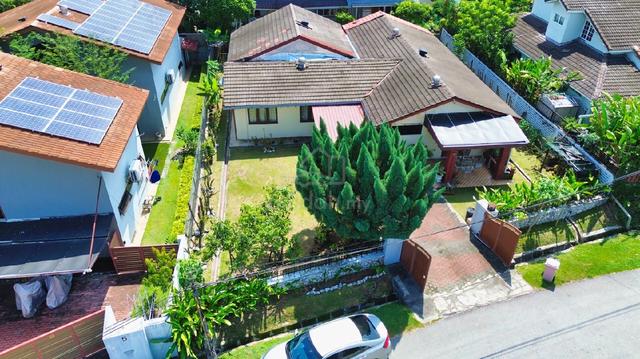 MURAH Single Storey Bungalow Kampung Tunku Petaling Jaya 1