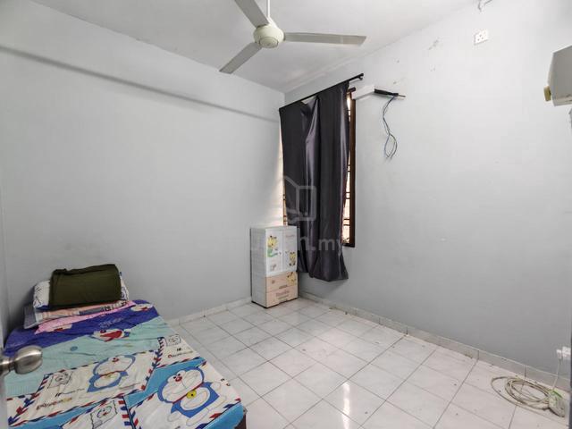 Kulai Bandar Putra 1.5 Storey Superlink House [24'x75'] Full Loan Unit 5