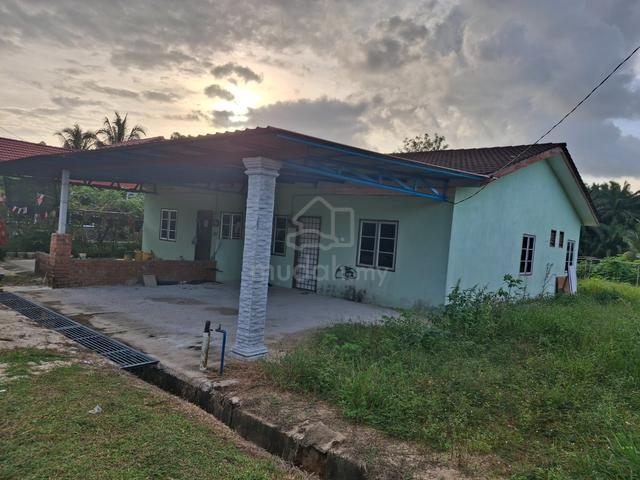 1 Unit Rumah Semi-D Fasa 2 Padang Setengge 1