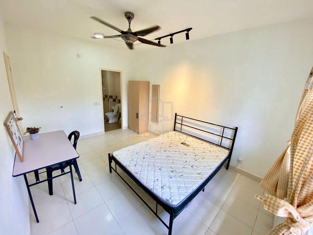 Setia Alam, Shah Alam - Room for Rent (Only Female) 1