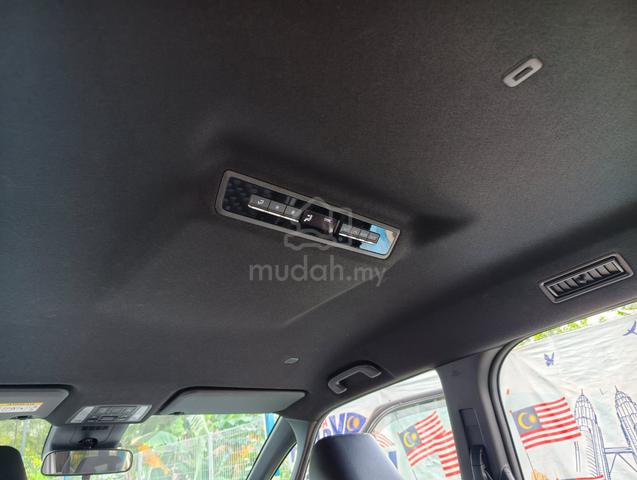 Toyota VOXY 2.0 S-Z (A) 2PDOOR S/HEATER LKA 4177AC - 5