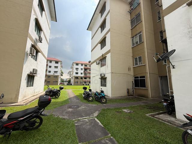 Rumah Pangsa Permas Jaya 1