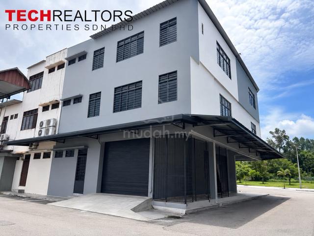 3STOREY Shoplot FOR SALE 1