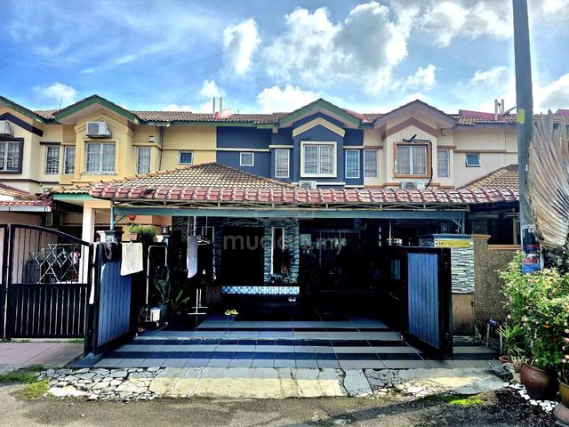 RENOVATED Double Storey Terrace Jalan Kerongsang Bandar Puteri Klang 1
