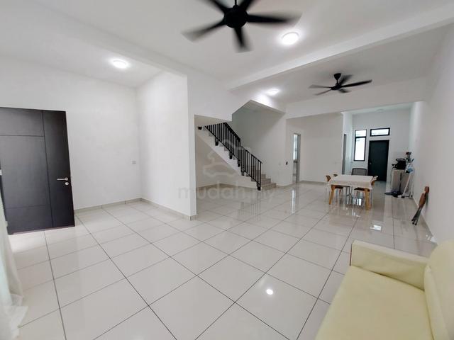 Alma Sanctuary Terrace 2storey Partial Furnish【Sloar Panel】save 2xx/m 1