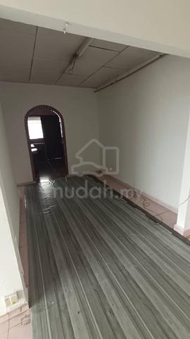 Flat PKNS Seksyen 18 Shah Alam 1