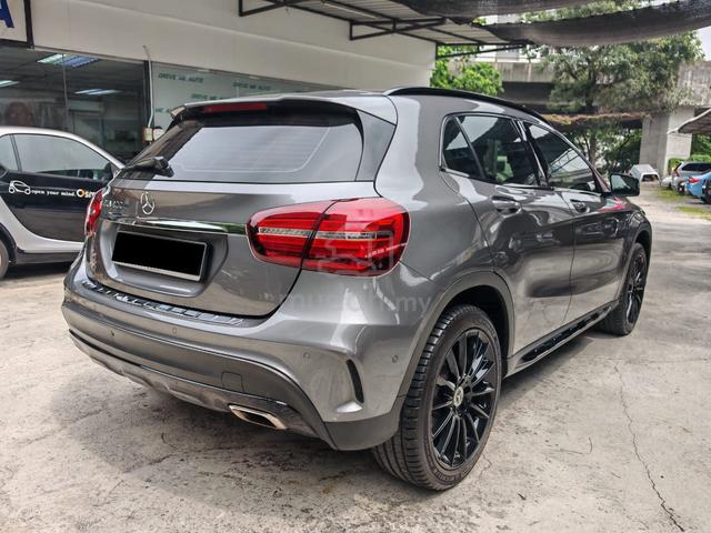 2019 Mercedes Benz GLA-200 1.6 NIGHT EDITION - 4