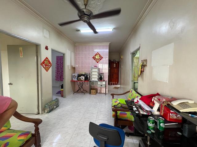 Putri Laksamana 1