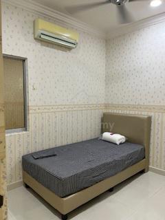 Female Room For Rent 1