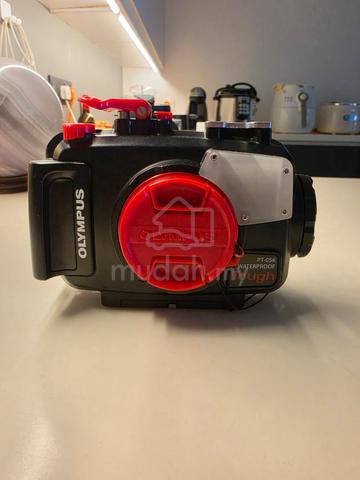 Olympus Stylus TG-4 Tough Camera with PT-056 Housi - photo 6 of 6