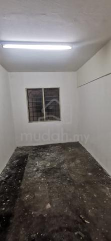 Apartment Lestari (Damansara Damai) 1