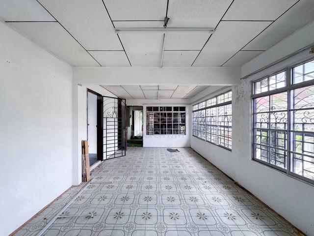 Double Storey Bungalow Sesyen 2 Bangi 4