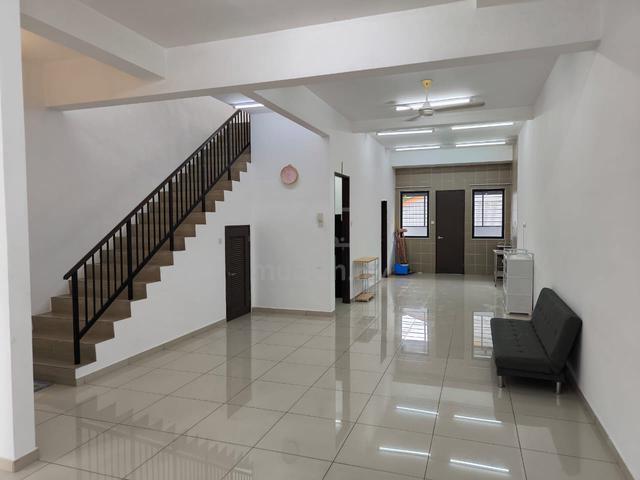 3 Storey Terrace House, Myra Meranti, Puchong 1