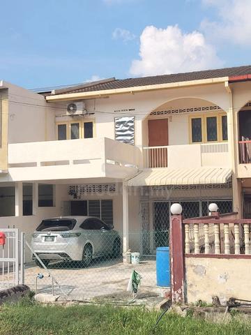 Owner selling Freehold Double story terrace house, Tepi Sungai Klang. 1