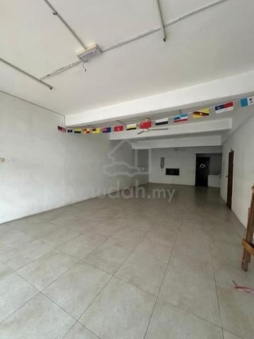 2 Storey Shoplot ROI 5% Balakong close to C180 cheras trader square 1