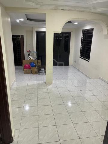 Double Storey House Bukit Mewah Tampoi Near Paradigm Mall 1