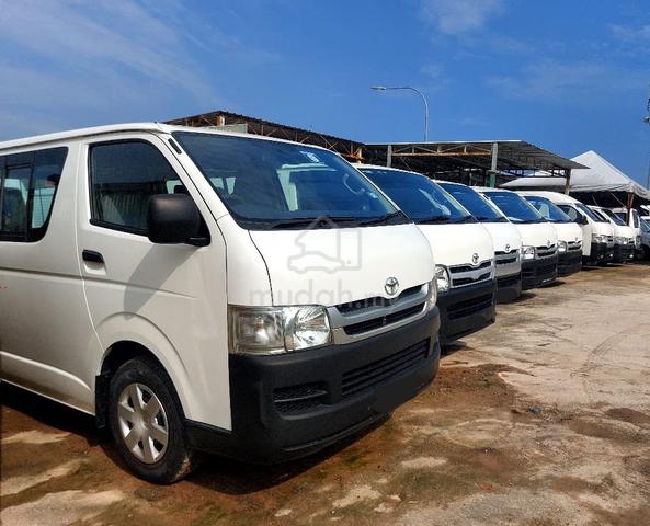 Toyota HIACE 2.5 (DIESEL) WINDOW VAN - 3