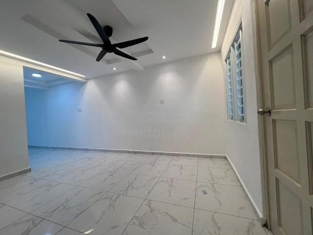 New Renovation,Low Cost,Full loan unit,2storey 1