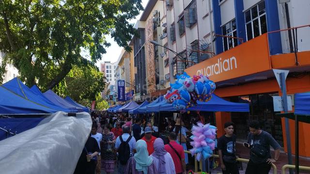 Gaya Street shoplot for sale (whole block), Kota Kinabalu 1