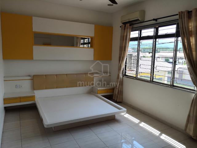 Batu Pahat Banang Golf Luxury Bungalow 3