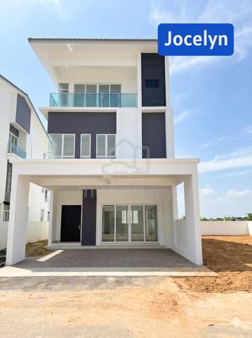3-Storey Zero Lot Corner unit for Sales Taman Lembah Permai 1