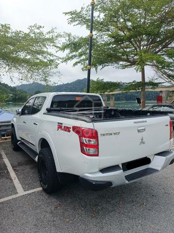 2015 Mitsubishi TRITON 2.5 VGT M/T (M) - 4